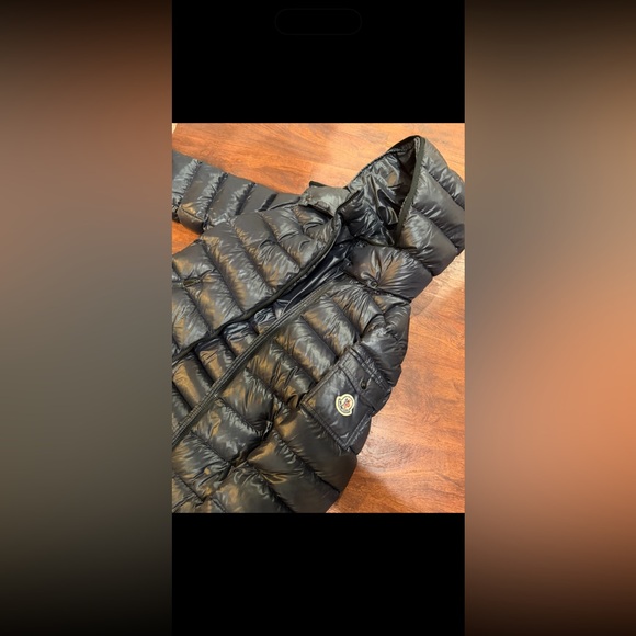 Moncler navy puffer Jacket - Picture 2 of 4